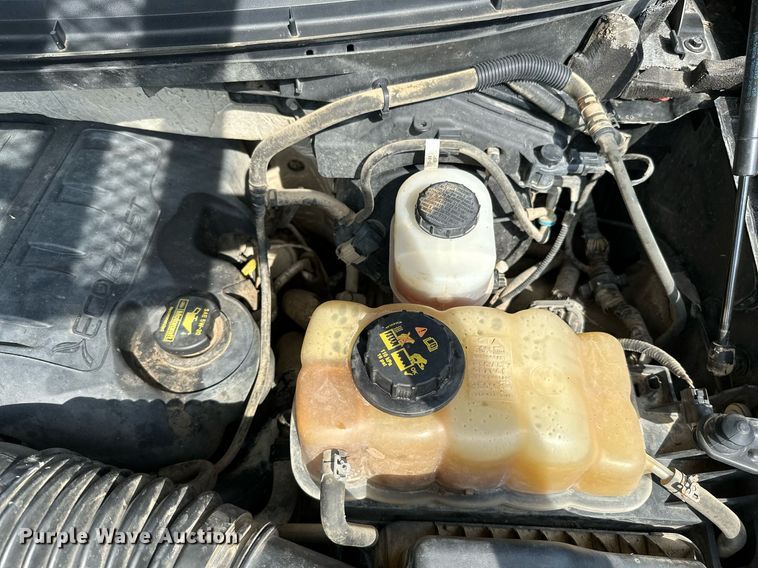 image for item LG9243 2011 Ford F150 Lariat  SuperCrew pickup truck