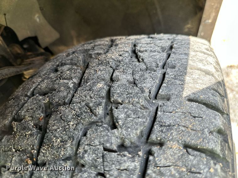 image for item LG9243 2011 Ford F150 Lariat  SuperCrew pickup truck