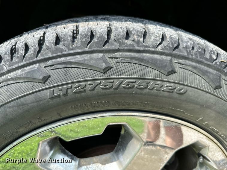 image for item LG9243 2011 Ford F150 Lariat  SuperCrew pickup truck