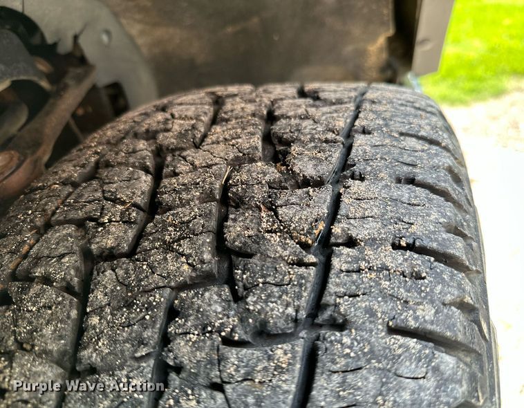 image for item LG9243 2011 Ford F150 Lariat  SuperCrew pickup truck