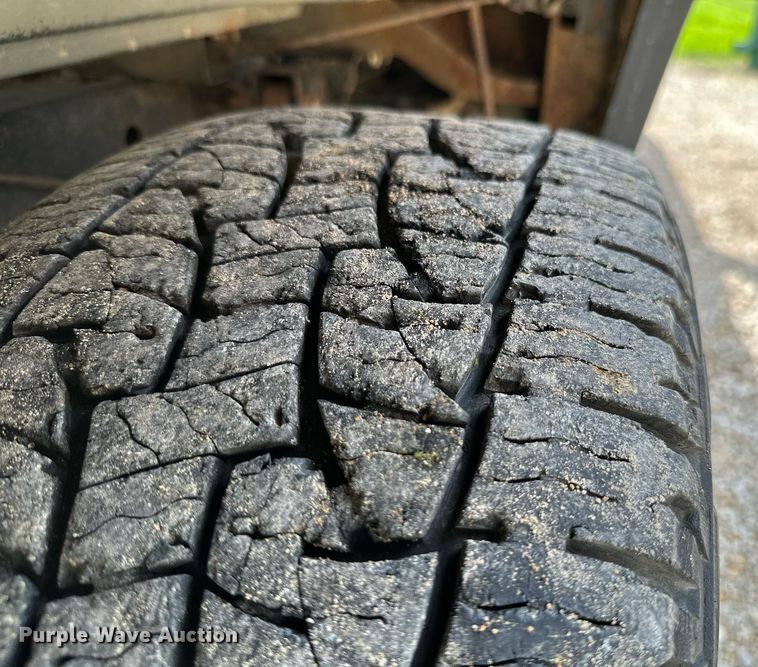 image for item LG9243 2011 Ford F150 Lariat  SuperCrew pickup truck