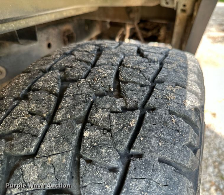 image for item LG9243 2011 Ford F150 Lariat  SuperCrew pickup truck