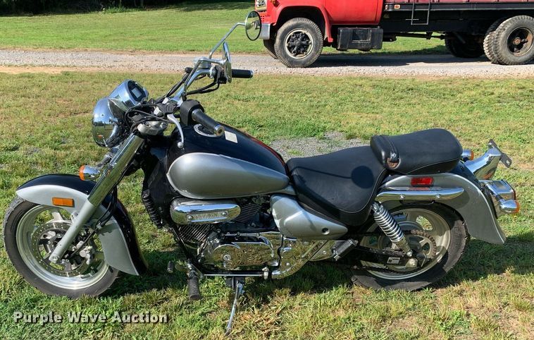 image for item LH9631 2009 Hyosung GV250  motorcycle