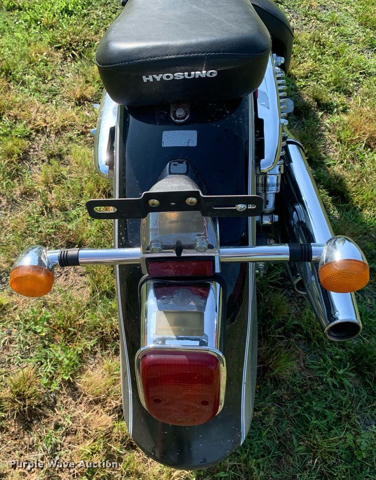 image for item LH9631 2009 Hyosung GV250  motorcycle