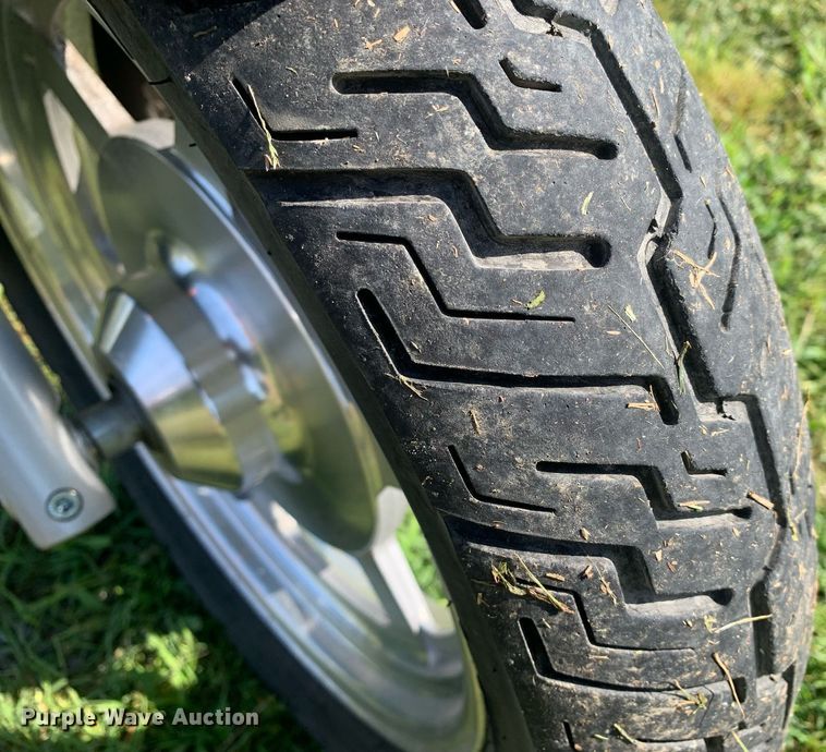 image for item LH9631 2009 Hyosung GV250  motorcycle