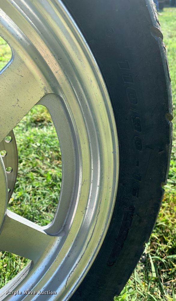 image for item LH9631 2009 Hyosung GV250  motorcycle