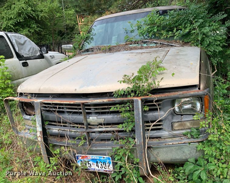 image for item LH9636 1997 Chevrolet Cheyenne 1500  pickup truck