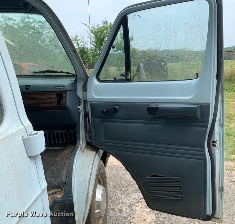 image for item LH9637 1996 Dodge Ram 3500  van