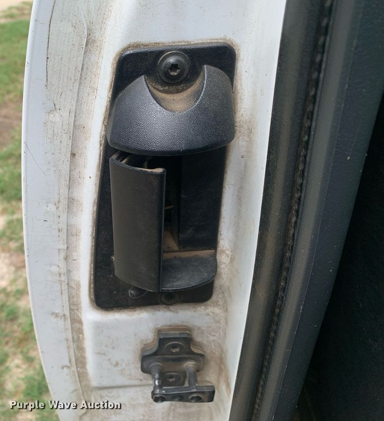 image for item LH9638 2002 Chevrolet Silverado 1500  Ext. Cab pickup truck