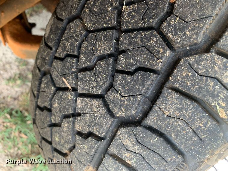 image for item LH9638 2002 Chevrolet Silverado 1500  Ext. Cab pickup truck