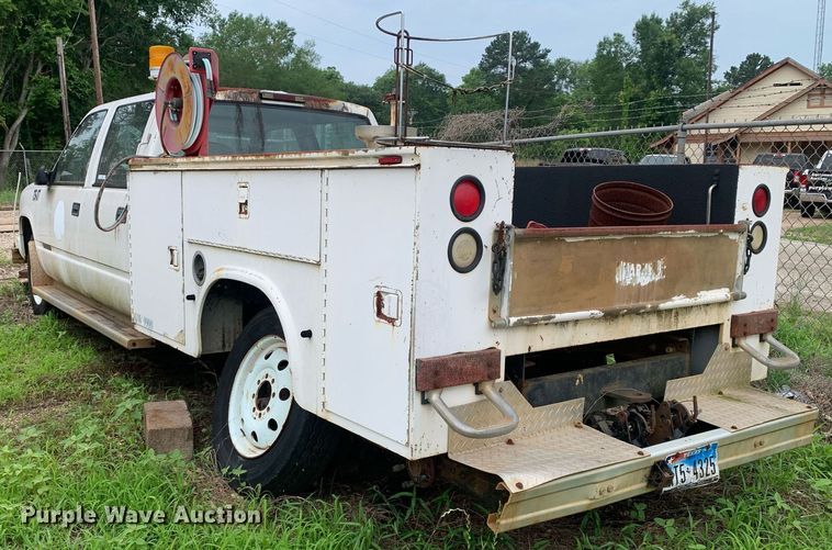 image for item LH9639 2000 Chevrolet C3500  Crew Cab utility bed pickup truck