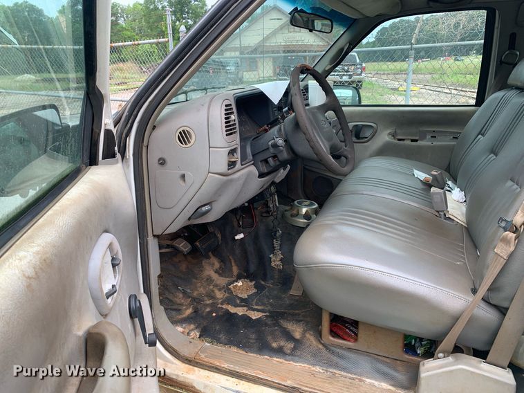 image for item LH9639 2000 Chevrolet C3500  Crew Cab utility bed pickup truck