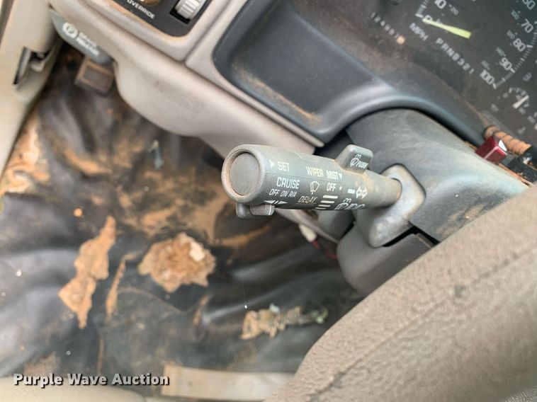 image for item LH9639 2000 Chevrolet C3500  Crew Cab utility bed pickup truck