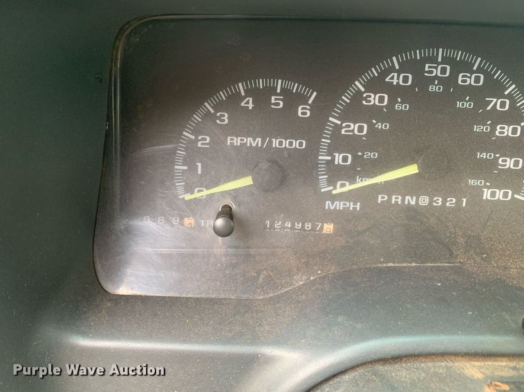 image for item LH9639 2000 Chevrolet C3500  Crew Cab utility bed pickup truck