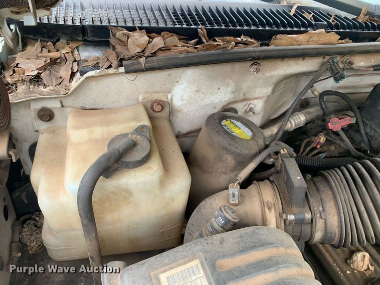 image for item LH9639 2000 Chevrolet C3500  Crew Cab utility bed pickup truck