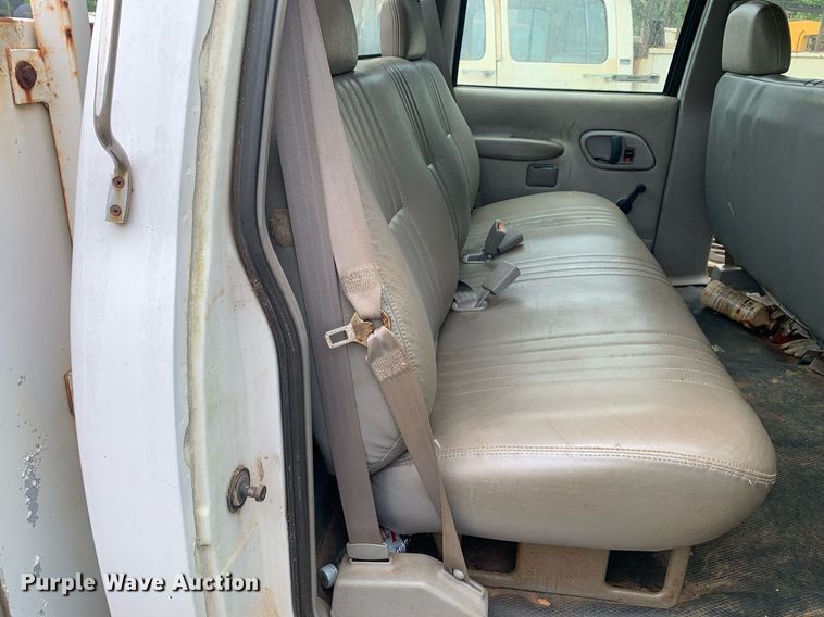 image for item LH9639 2000 Chevrolet C3500  Crew Cab utility bed pickup truck