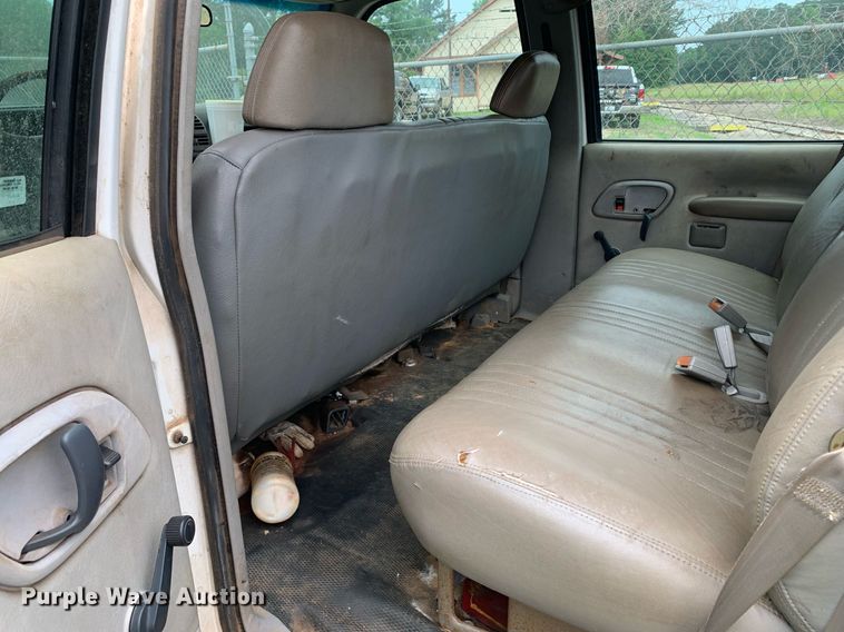 image for item LH9639 2000 Chevrolet C3500  Crew Cab utility bed pickup truck