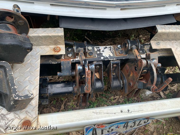 image for item LH9639 2000 Chevrolet C3500  Crew Cab utility bed pickup truck