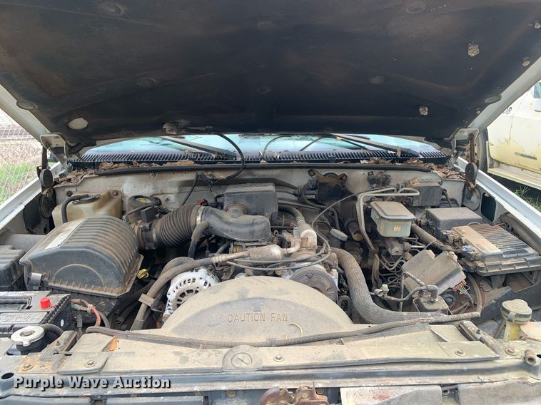 image for item LH9639 2000 Chevrolet C3500  Crew Cab utility bed pickup truck