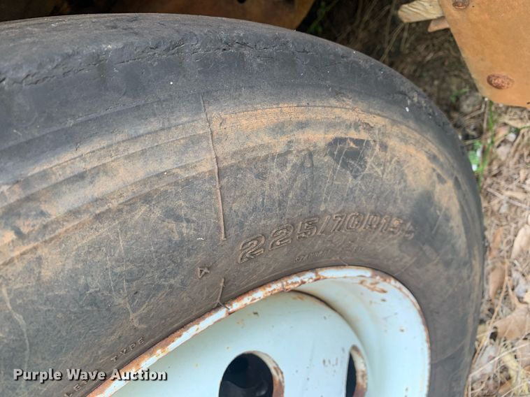 image for item LH9639 2000 Chevrolet C3500  Crew Cab utility bed pickup truck