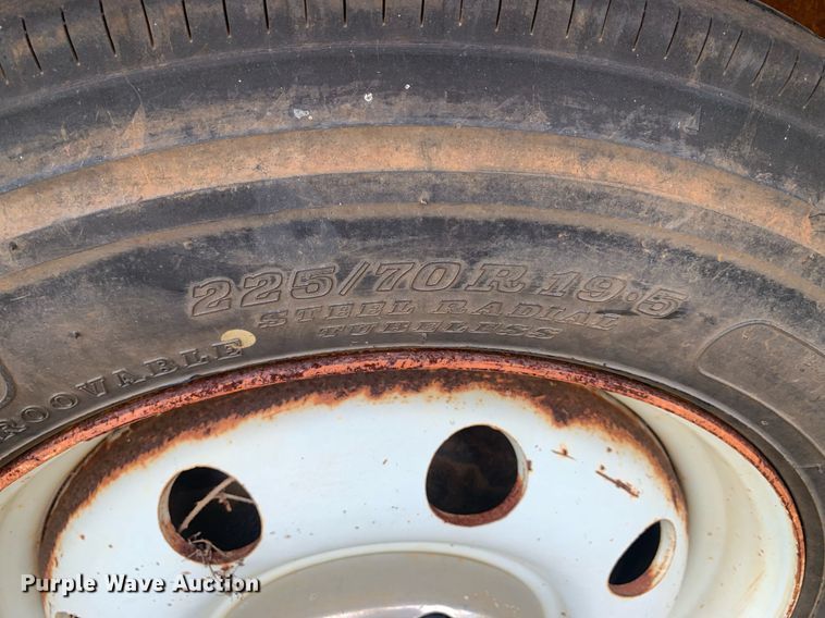 image for item LH9639 2000 Chevrolet C3500  Crew Cab utility bed pickup truck