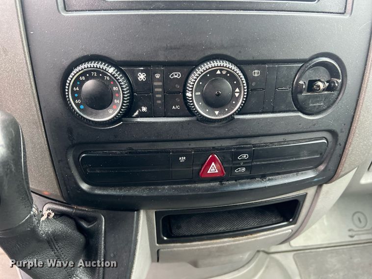 image for item LI9772 2009 Dodge Sprinter 3500  van