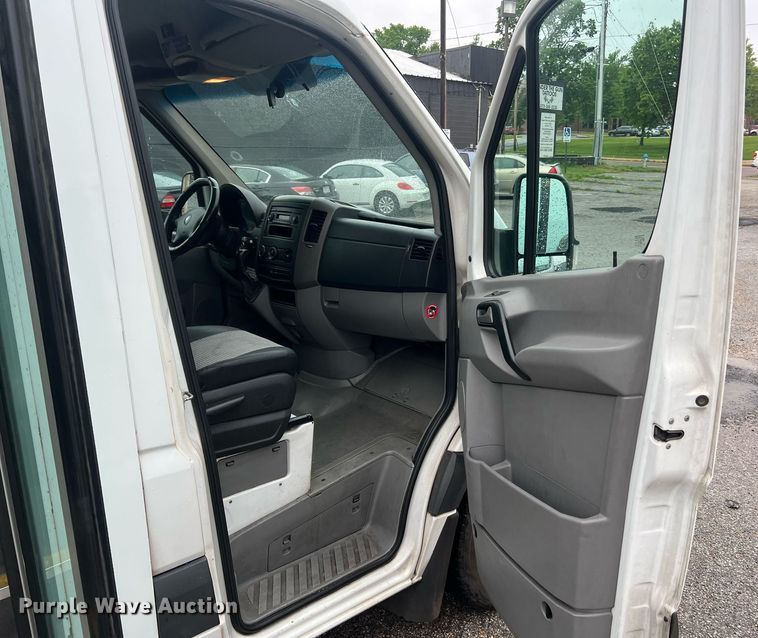 image for item LI9772 2009 Dodge Sprinter 3500  van