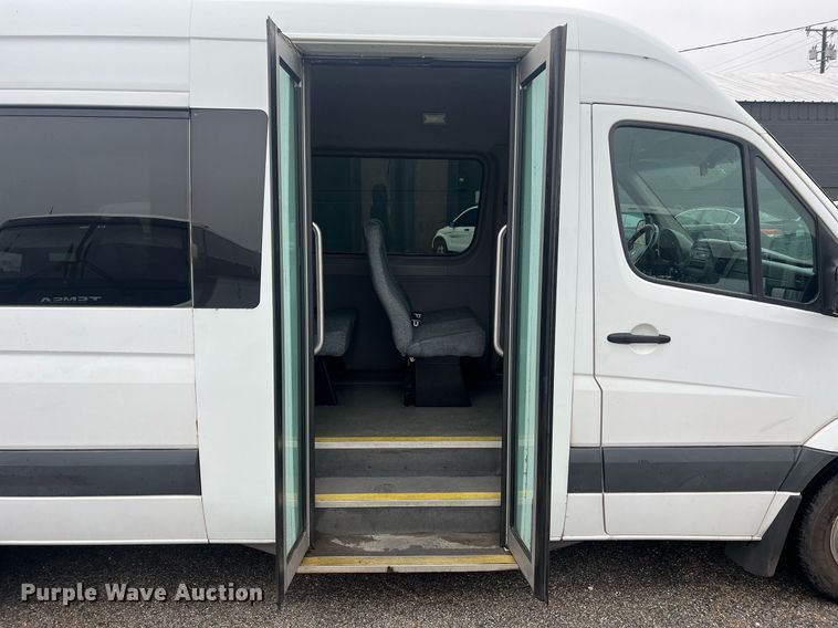 image for item LI9772 2009 Dodge Sprinter 3500  van