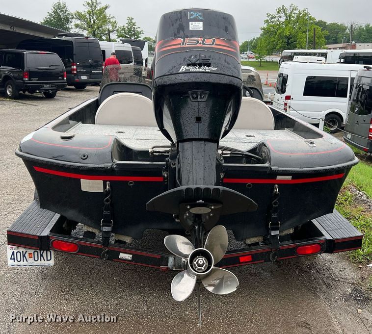 image for item LI9773 1999 Viper Cobra  boat