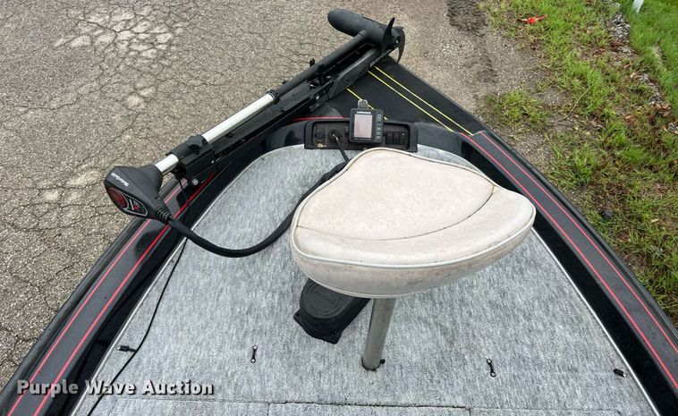 image for item LI9773 1999 Viper Cobra  boat