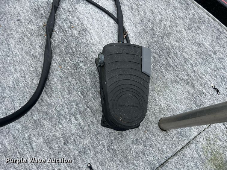 image for item LI9773 1999 Viper Cobra  boat