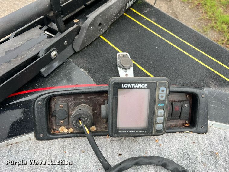 image for item LI9773 1999 Viper Cobra  boat