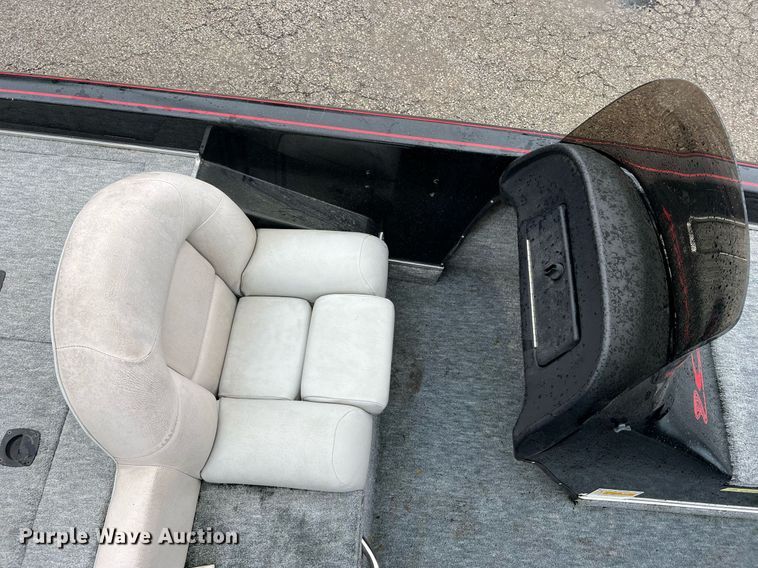 image for item LI9773 1999 Viper Cobra  boat