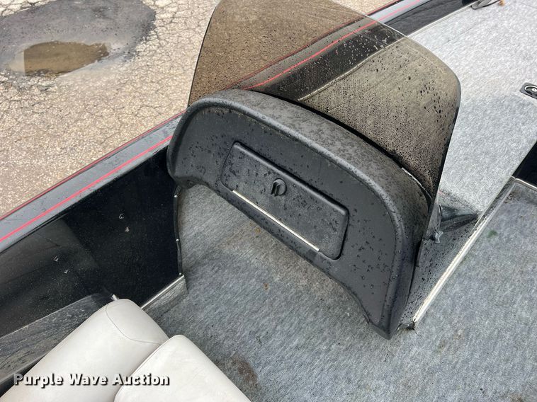 image for item LI9773 1999 Viper Cobra  boat