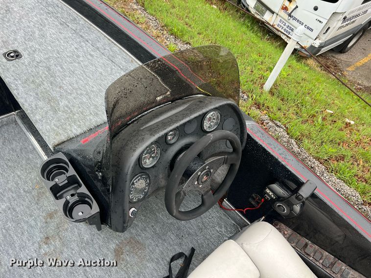 image for item LI9773 1999 Viper Cobra  boat