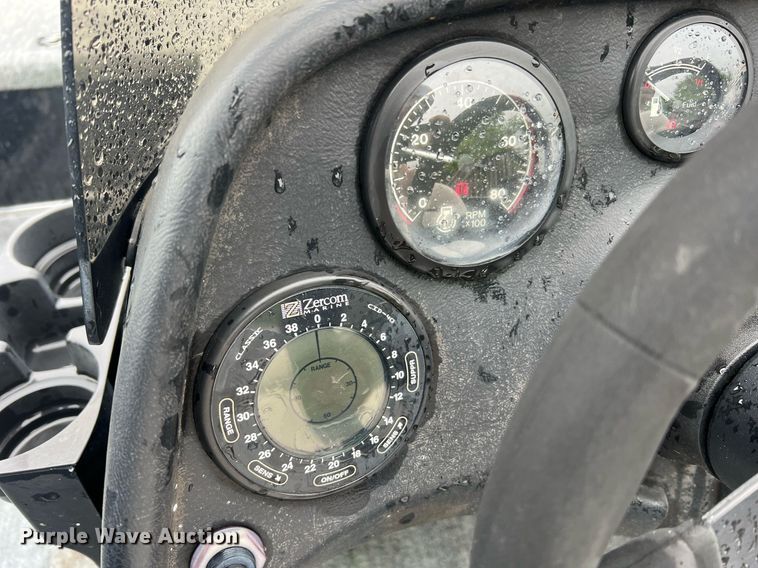 image for item LI9773 1999 Viper Cobra  boat