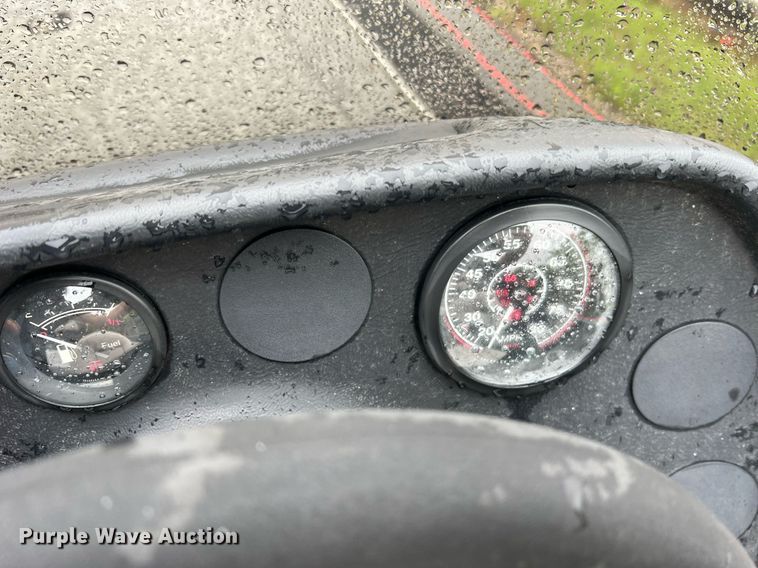 image for item LI9773 1999 Viper Cobra  boat