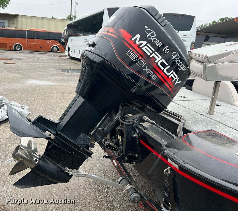 image for item LI9773 1999 Viper Cobra  boat