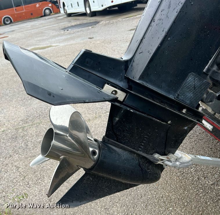 image for item LI9773 1999 Viper Cobra  boat