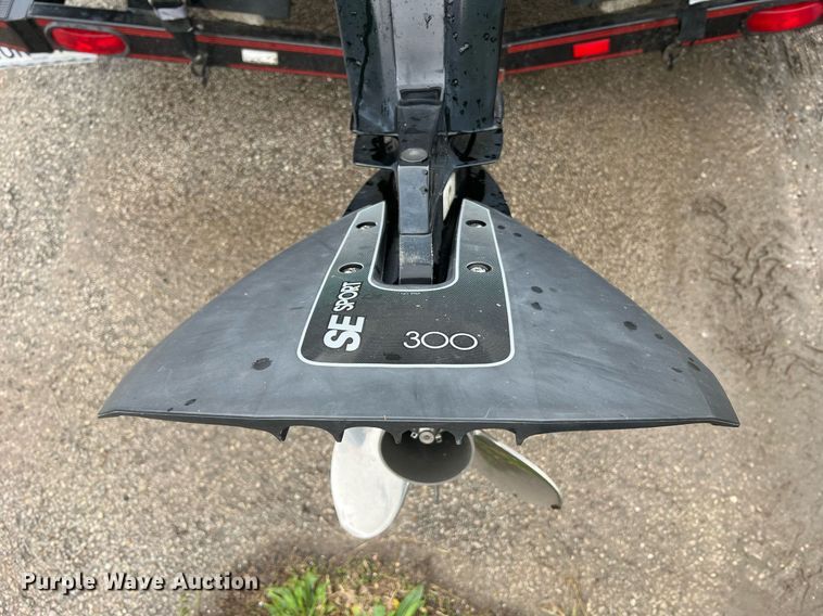 image for item LI9773 1999 Viper Cobra  boat