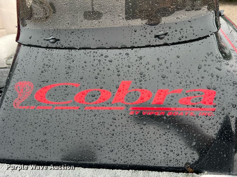 image for item LI9773 1999 Viper Cobra  boat