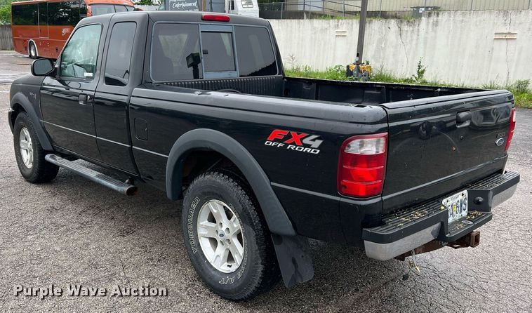 image for item LI9774 2004 Ford Ranger XLT  SuperCab pickup truck