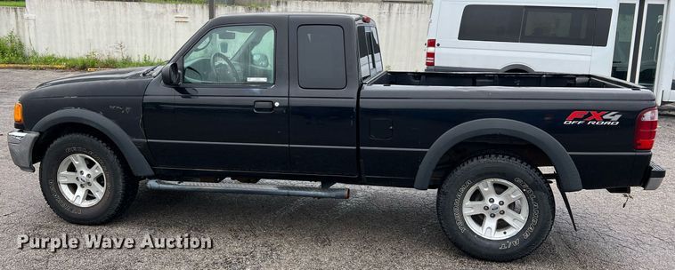 image for item LI9774 2004 Ford Ranger XLT  SuperCab pickup truck