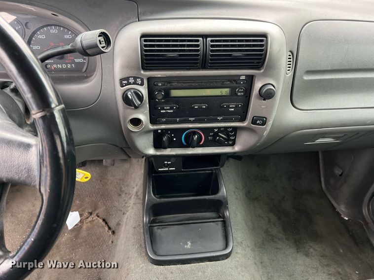 image for item LI9774 2004 Ford Ranger XLT  SuperCab pickup truck