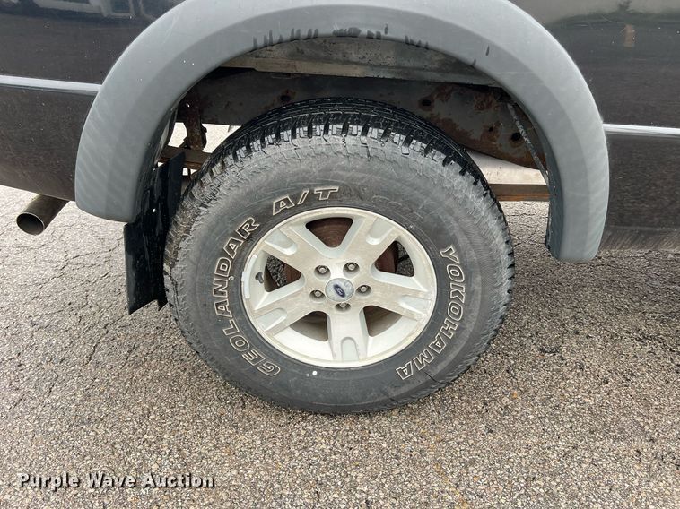 image for item LI9774 2004 Ford Ranger XLT  SuperCab pickup truck