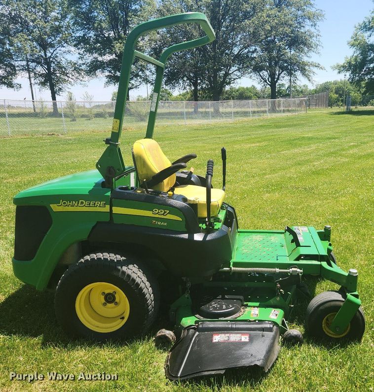 image for item LJ9048 John Deere 997 Z-Trak  ZTR lawn mower