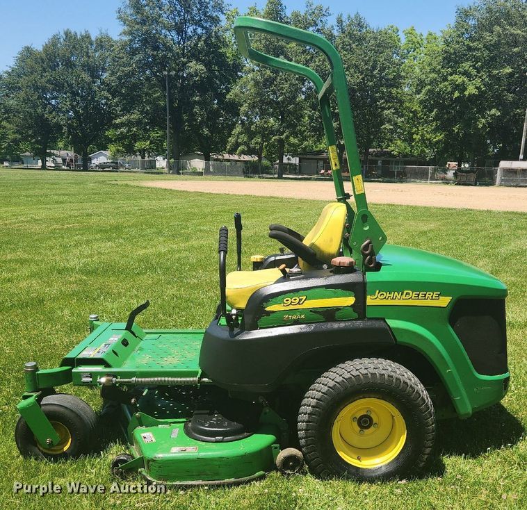 image for item LJ9048 John Deere 997 Z-Trak  ZTR lawn mower