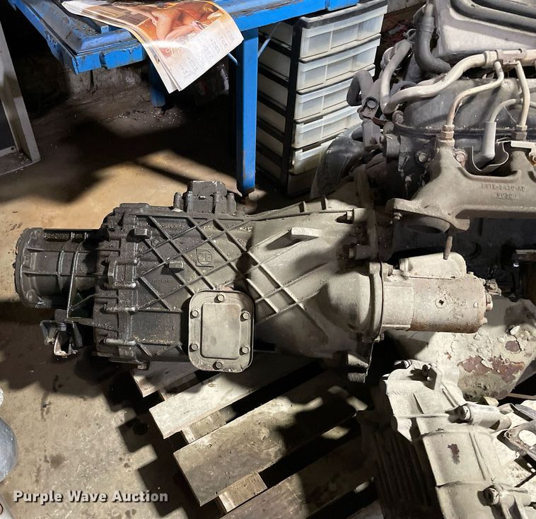 image for item LJ9711 Truck parts