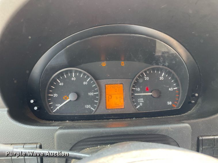 image for item LJ9714 2008 Freightliner Sprinter 2500  van