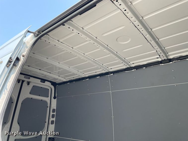 image for item LJ9714 2008 Freightliner Sprinter 2500  van